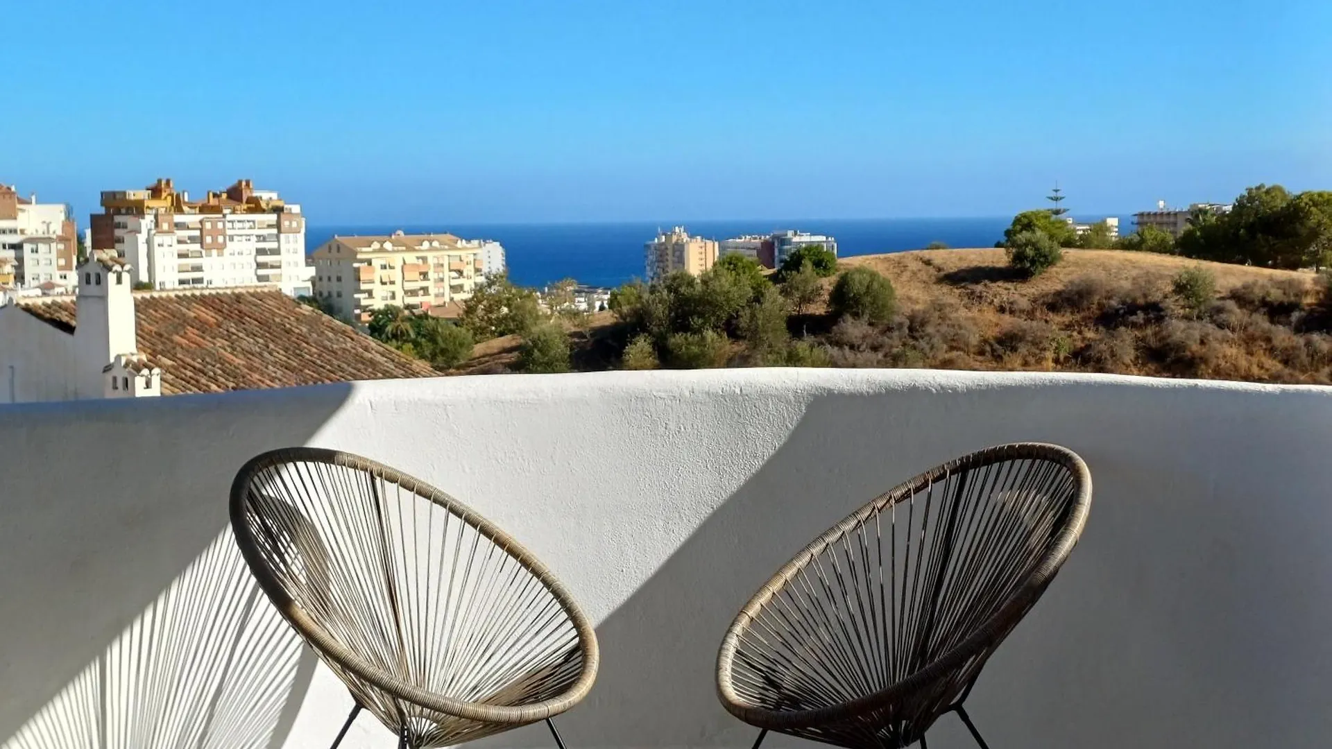 Penthouse With Sea Views Benalmadena Costa 아파트